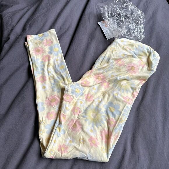 Lularoe Floral Tall and Curvy leggings NWOT - Picture 1 of 2